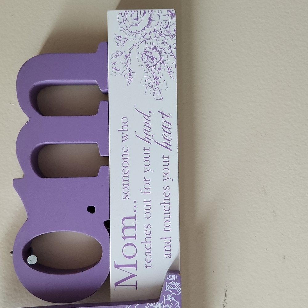 MOM Sign Hang or Shelf Sitter - Picture 2 of 3